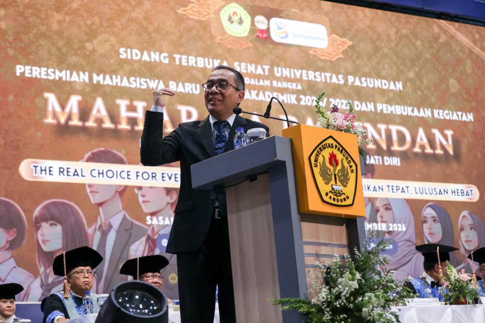 Prof. Brian Yuliarto S.T., M.Eng., Ph.D., Menteri Kemdiktisaintek, Beri Sambutan Inspiratif di Acara Maharaja UNPAS 2026